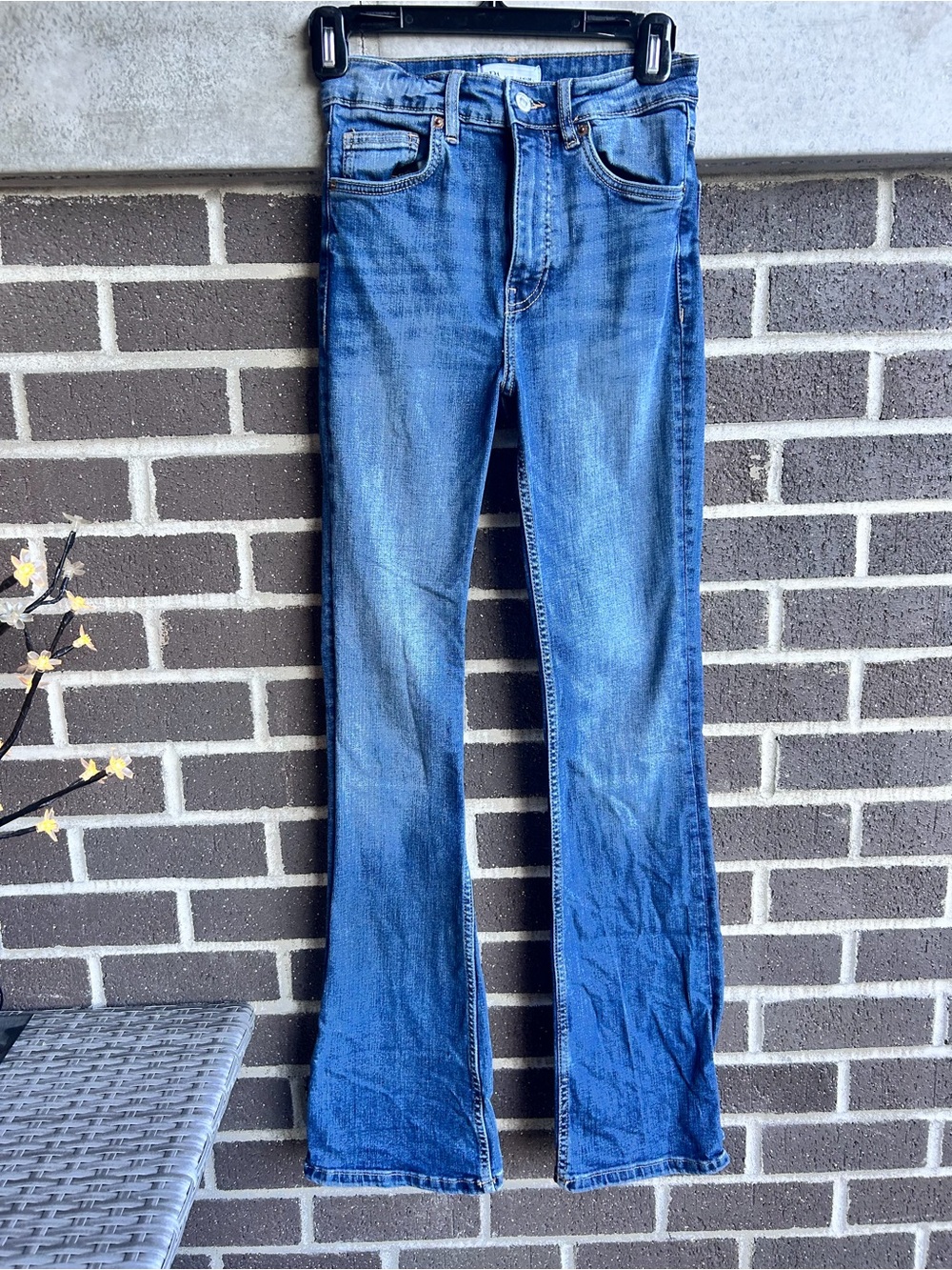 Zara Women’s Blue Flared Jeans - US 4